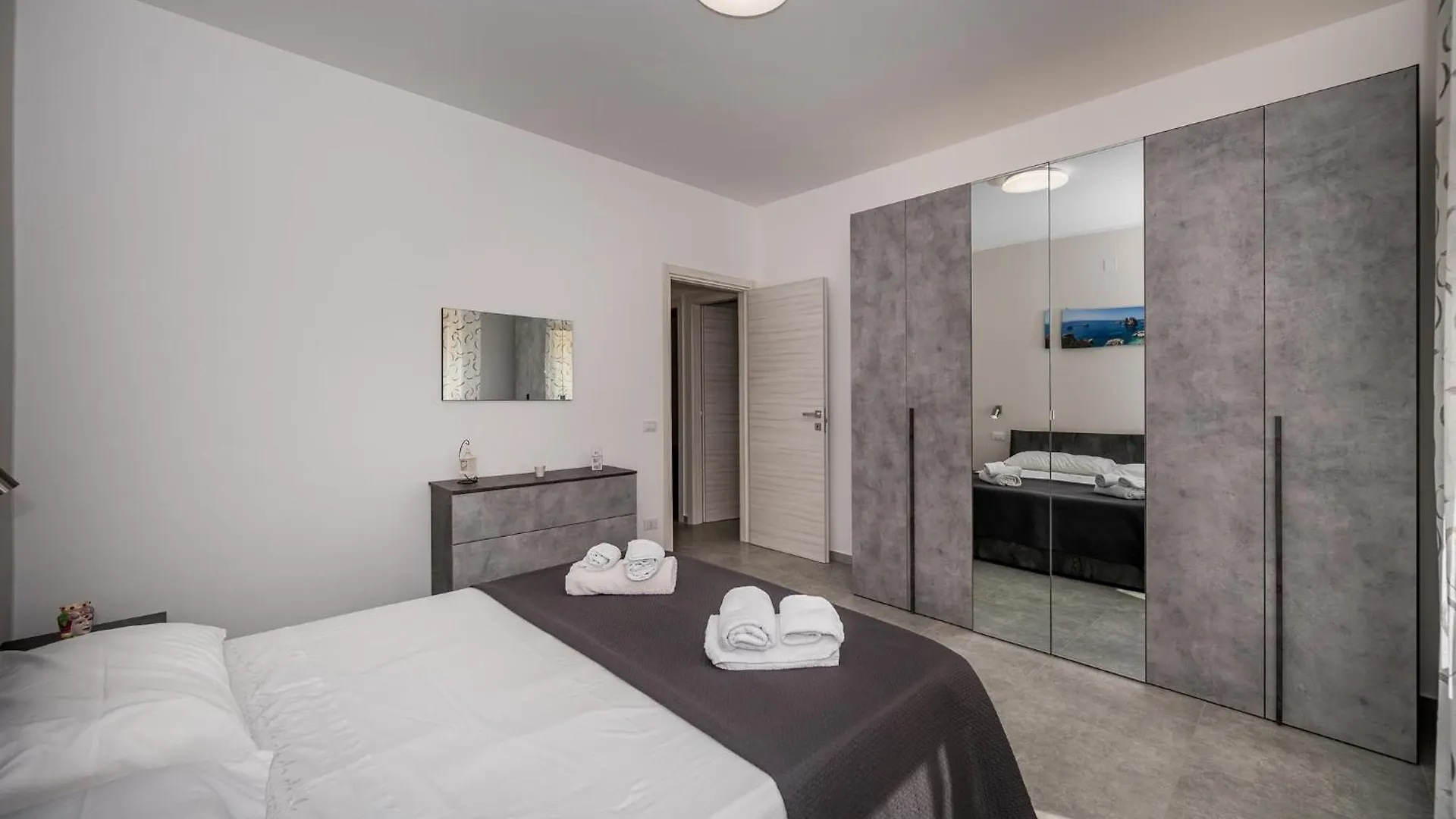 Golden House Apartment Castellammare del Golfo Italy