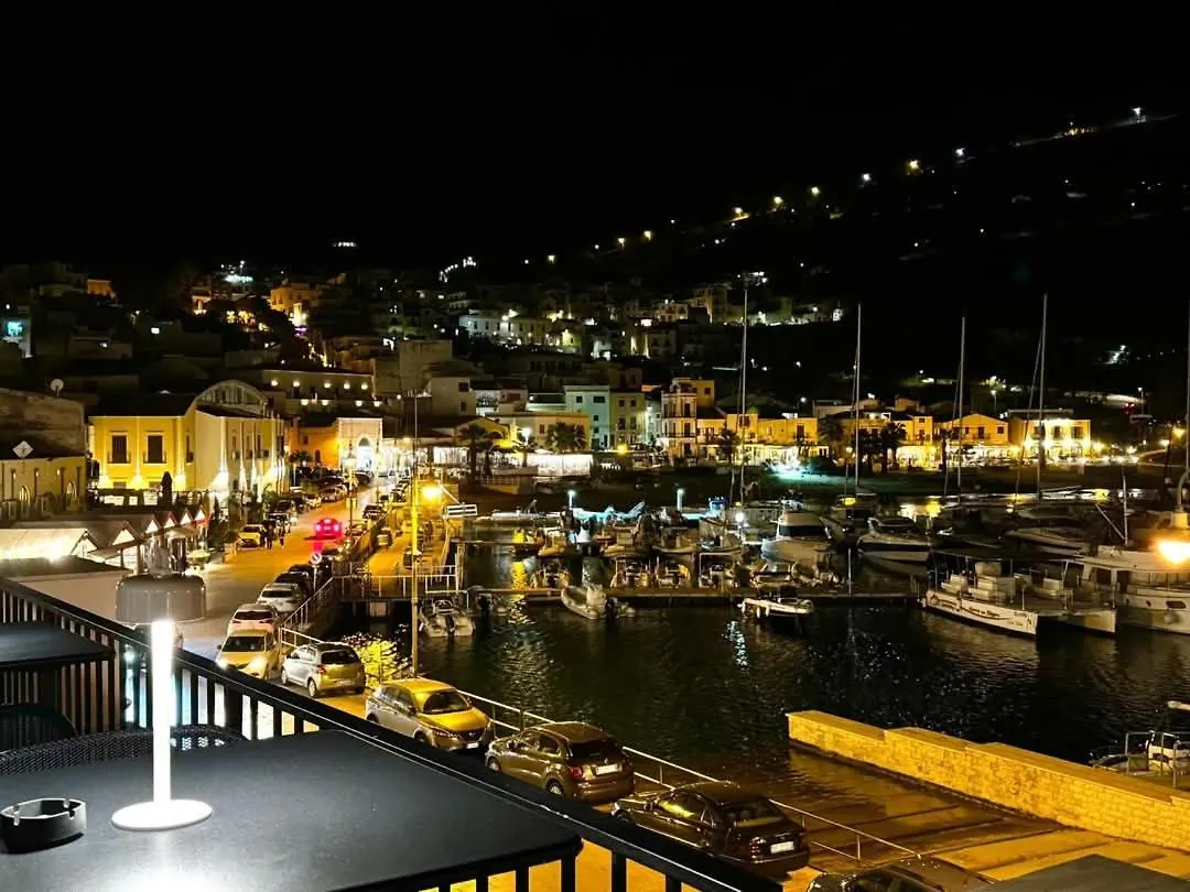 Golden House Apartment Castellammare del Golfo 0*,